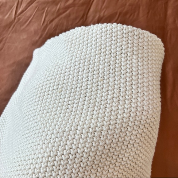 Pottery Barn Cream Needle Waffle Weave Pillow Covers (2) 26x26” - Picture 7 of 12